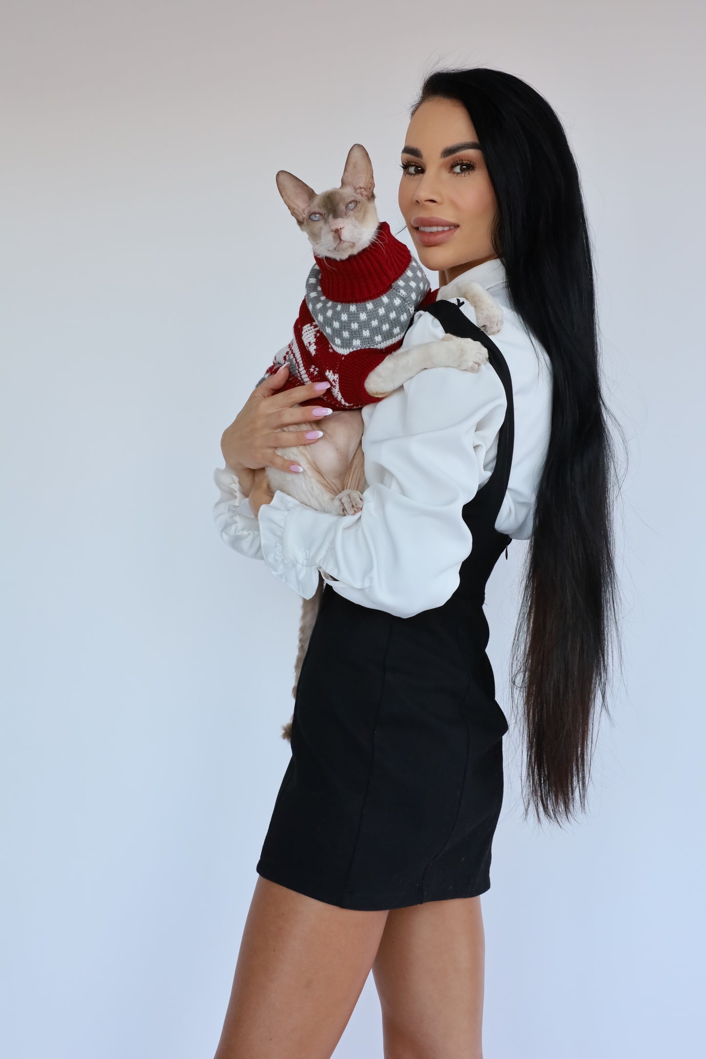 Vánoční svetr pro kočky a malé psy – hřejivý, pružný a naprosto neodolatelný